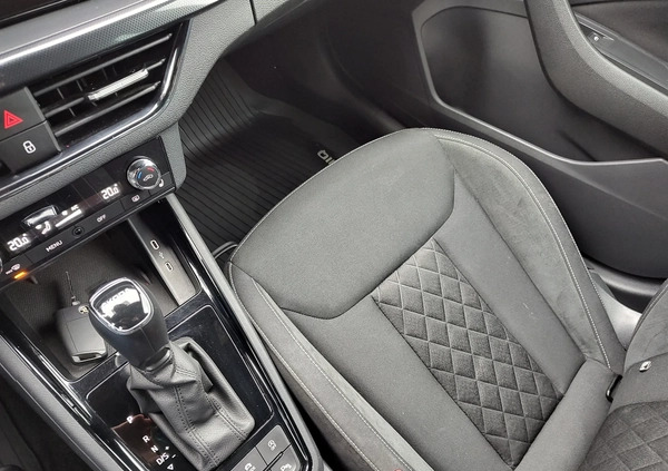 Skoda Kamiq cena 90900 przebieg: 52800, rok produkcji 2021 z Mieszkowice małe 352